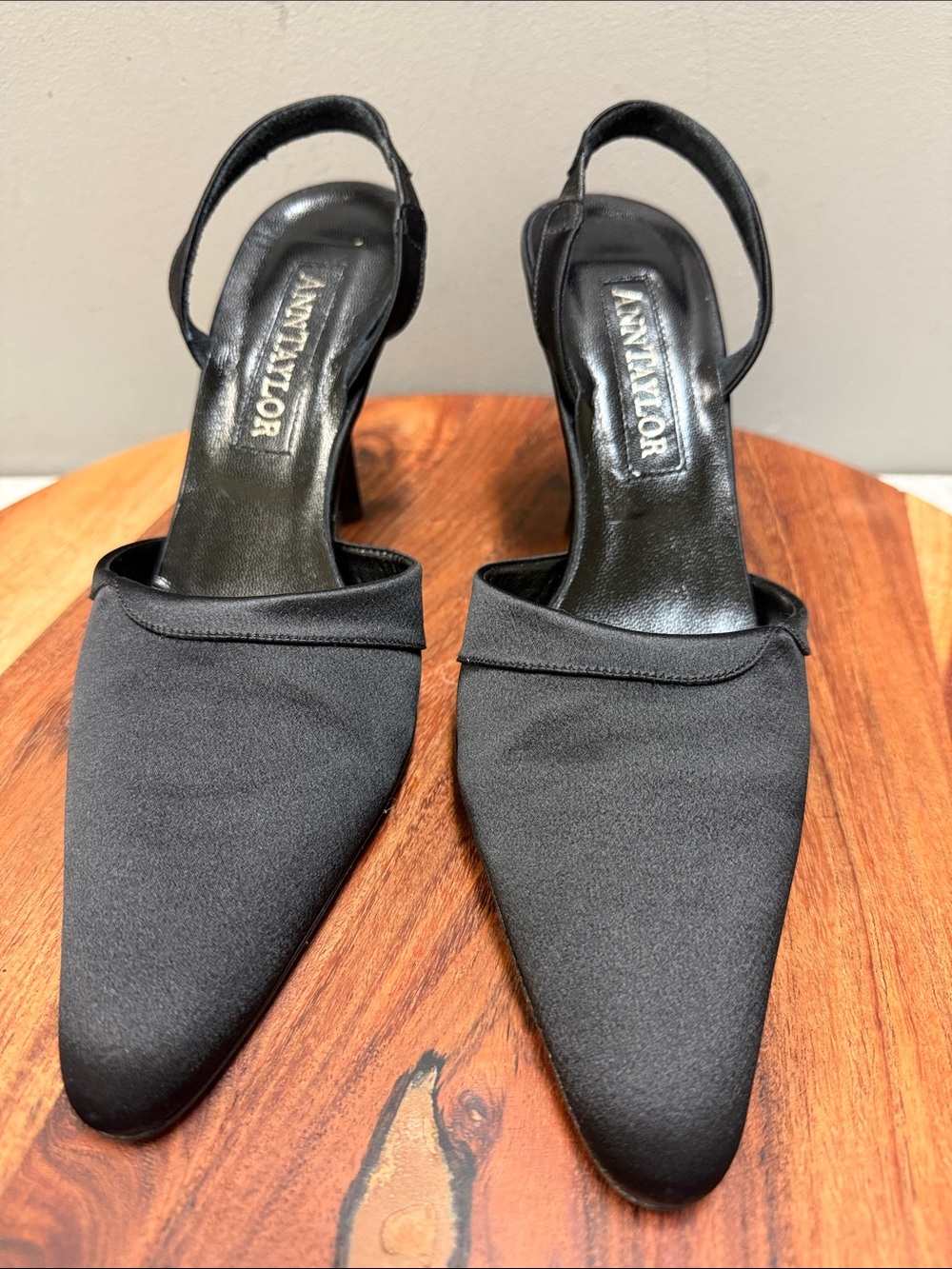 Vintage Ann Taylor Italy Black Satin Slingback Heels Size 8 Made in Italy